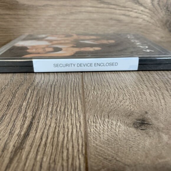 Friends - The Series Finale (DVD, 2004, Limited Exclusive Edition) - NEW - Picture 4 of 4